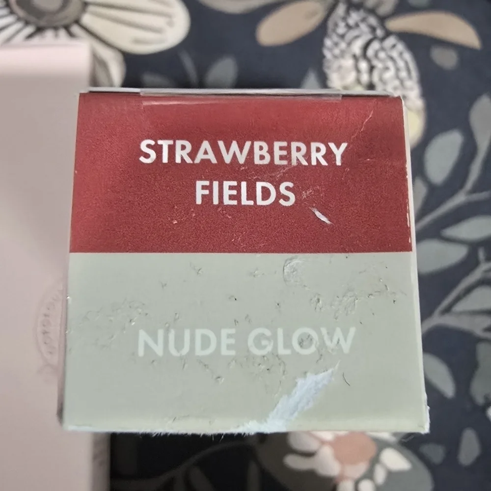 Wander Beauty On The Glow Blush and Illuminator Strawberry Fields 0.21oz New